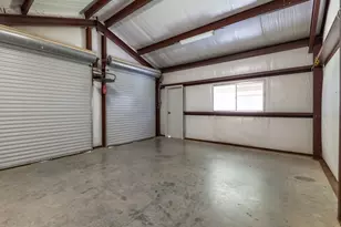 210 N Church St, Fayetteville, TX 78940 - Photo 14