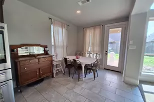 12401 Berberry Dr, Texas City, TX 77568 - Photo 6