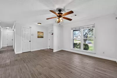 10407 Winding Trail Road, La Porte, TX 77571 - Photo 6