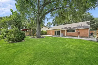 6006 Vicki John Drive, Houston, TX 77096 - Photo 38