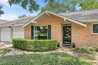 6006 Vicki John Drive, Houston, TX 77096 - Photo 4