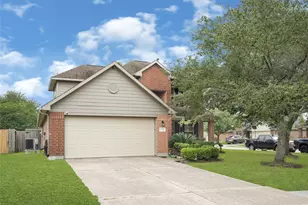 4102 Caneshaw Dr, Pearland, TX 77584 - Photo 1