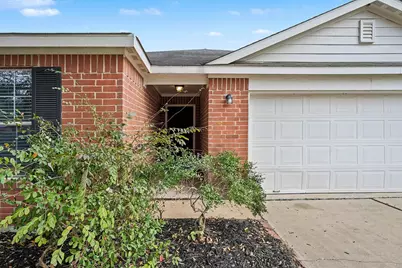 7211 Nettle Springs Court, Richmond, TX 77469 - Photo 4