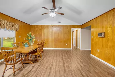 205 N 8th Street, Highlands, TX 77562 - Photo 14