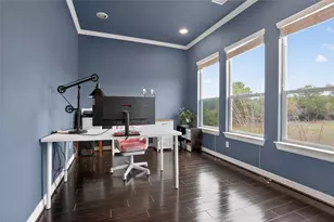 2841 Shadow Woods Ct, Houston, TX 77043 - Photo 24