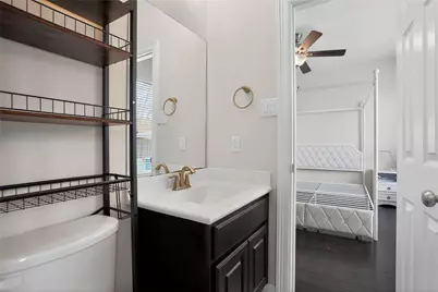 2841 Shadow Woods Court, Houston, TX 77043 - Photo 40