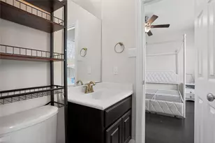 2841 Shadow Woods Ct, Houston, TX 77043 - Photo 40