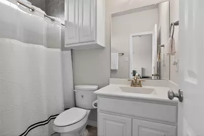 2841 Shadow Woods Court, Houston, TX 77043 - Photo 38