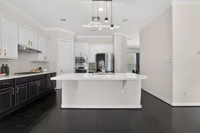 2841 Shadow Woods Court, Houston, TX 77043 - Photo 12