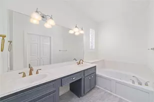 1408 S Friendswood Dr, Friendswood, TX 77546 - Photo 16