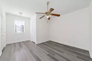 1408 S Friendswood Dr, Friendswood, TX 77546 - Photo 14