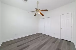 1408 S Friendswood Dr, Friendswood, TX 77546 - Photo 22