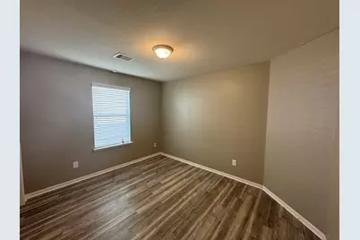 1205 Quarterhorse Drive, Alvin, TX 77511 - Photo 32