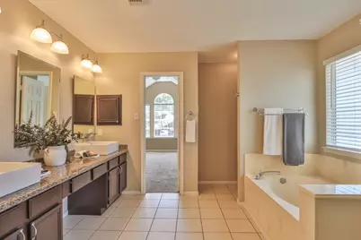1333 Deer Ridge Drive, League City, TX 77573 - Photo 24