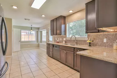 1333 Deer Ridge Drive, League City, TX 77573 - Photo 12