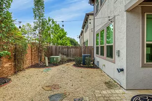 10612 Centre Glade Dr, Houston, TX 77043 - Photo 34
