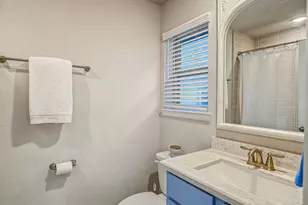 10612 Centre Glade Dr, Houston, TX 77043 - Photo 32