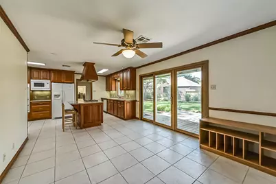 6637 Merry Lane, Houston, TX 77023 - Photo 10