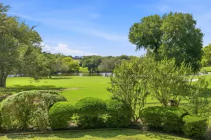 27030 Masters Pkwy, Spicewood, TX 78669 - Photo 8