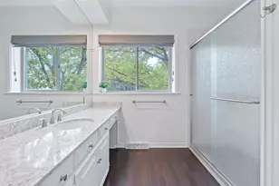 27030 Masters Pkwy, Spicewood, TX 78669 - Photo 32