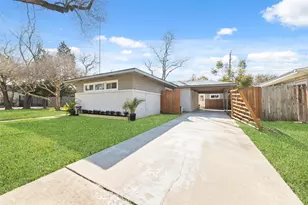 4415 Merwin St, Houston, TX 77027 - Photo 2