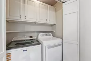 3206 N Peach Hollow Cir, Pearland, TX 77584 - Photo 24