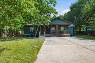 25921 Essex, New Caney, TX 77357 - Photo 2