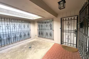 4902 Dunsmere St, Houston, TX 77018 - Photo 10