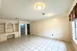 4902 Dunsmere St, Houston, TX 77018 - Photo 6