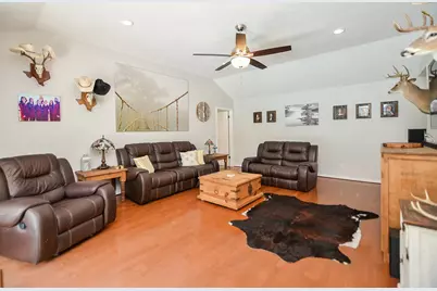 807 Trochta Street, El Campo, TX 77437 - Photo 12