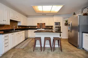 807 Trochta St, El Campo, TX 77437 - Photo 16