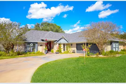 807 Trochta Street, El Campo, TX 77437 - Photo 2