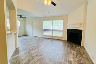 6010 Forest Plaza Ct, Houston, TX 77066 - Photo 6