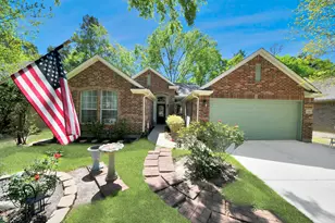 143 S Delta Mill Cir, Conroe, TX 77385 - Photo 2