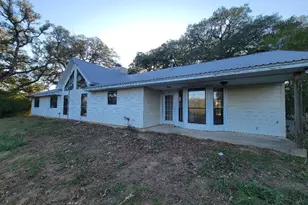 1046 Lutonsky Rd, Fayetteville, TX 78940 - Photo 4