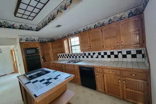 1046 Lutonsky Rd, Fayetteville, TX 78940 - Photo 10