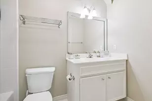 246 S Post Oak Ln, Houston, TX 77056 - Photo 26