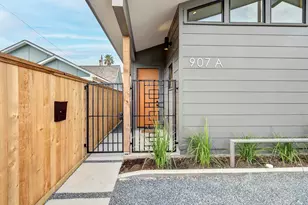 907 Kern St, Houston, TX 77009 - Photo 2