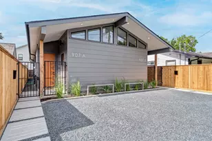 907 Kern St, Houston, TX 77009 - Photo 1