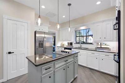 142 E Placid Hill Circle, The Woodlands, TX 77381 - Photo 16