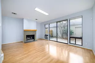 7505 Memorial Woods Dr, Houston, TX 77024 - Photo 8