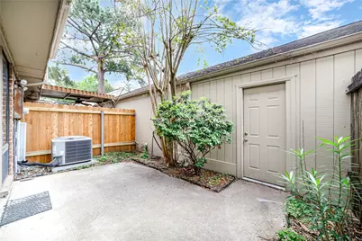 7505 Memorial Woods Drive #23, Houston, TX 77024 - Photo 12