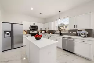 1730 Carriage Run Ct, Fresno, TX 77545 - Photo 10