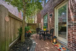 1523 Olive Garden, Houston, TX 77077 - Photo 22