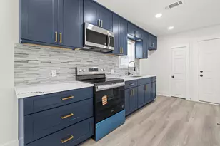 2817 Winbern St, Houston, TX 77004 - Photo 8