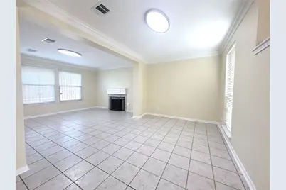 12211 Meadow Crest Court, Meadows Place, TX 77477 - Photo 6