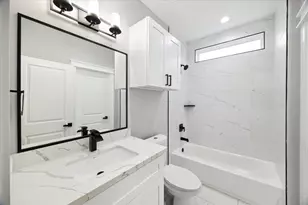 6496 T C Jester Blvd, Houston, TX 77091 - Photo 16