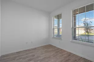 9019 Cedar Cres Dr, Baytown, TX 77521 - Photo 10