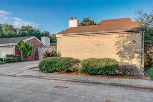 16707 Fernwood Way, Houston, TX 77058 - Photo 8