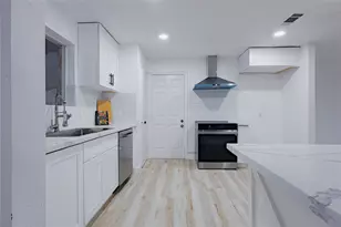 2902 Misty Park Dr, Houston, TX 77082 - Photo 10